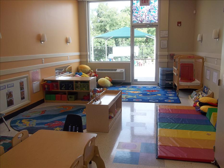 East Pennsboro KinderCare Infant Classroom